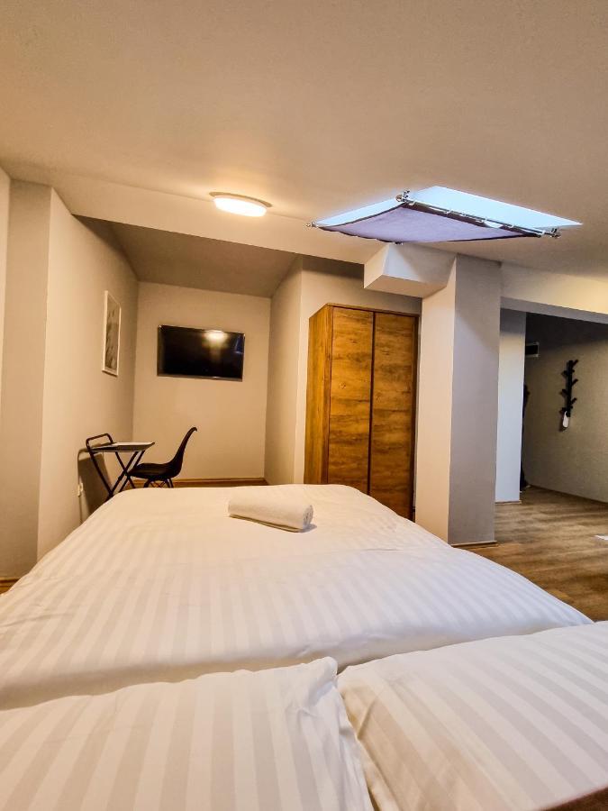 Xxl Rooms Osijek Exterior foto
