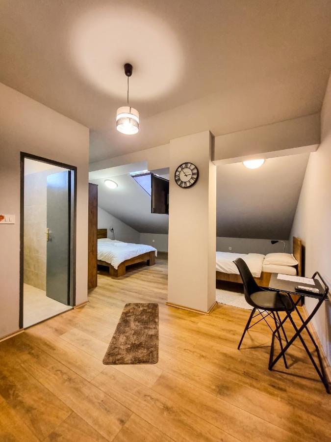 Xxl Rooms Osijek Exterior foto