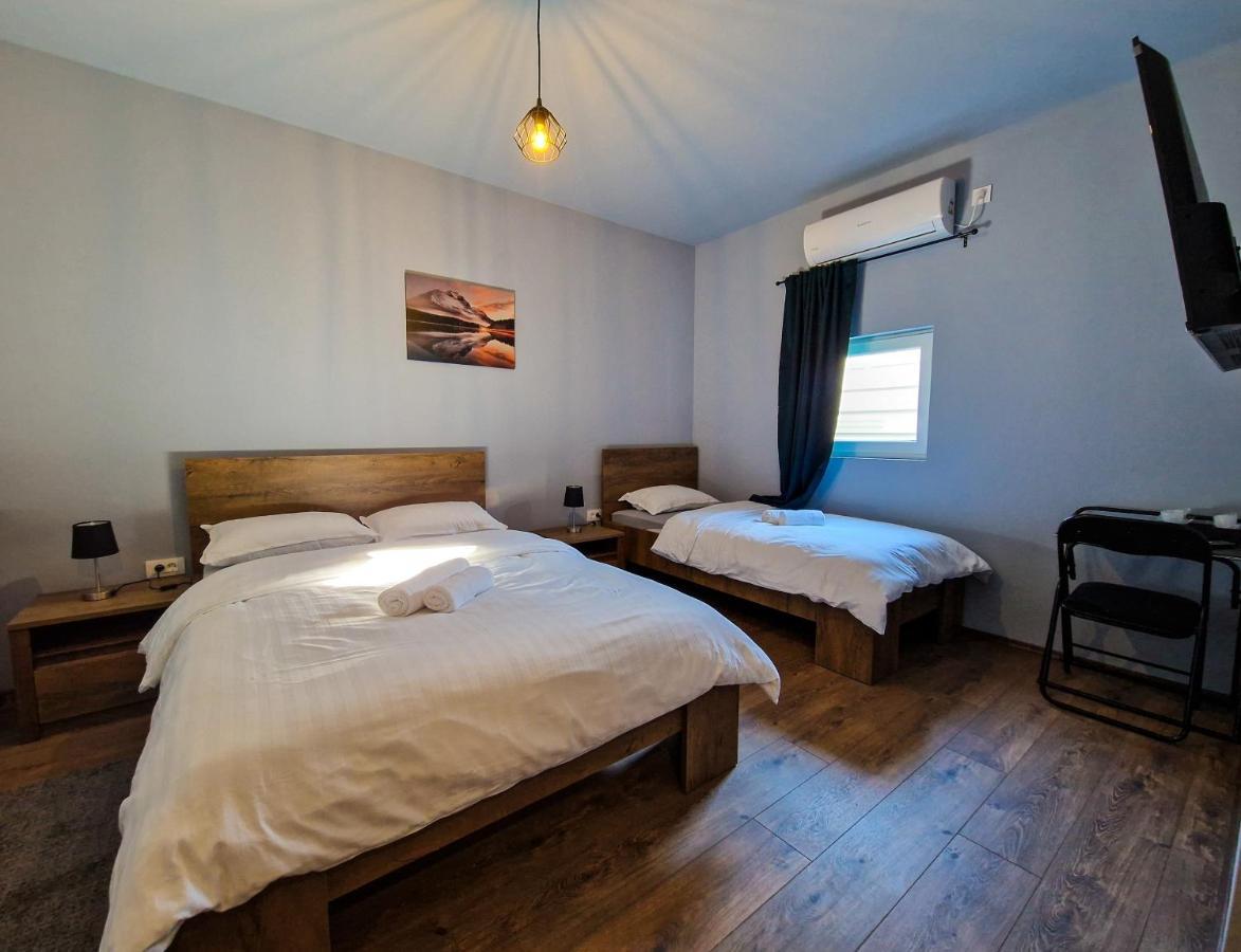 Xxl Rooms Osijek Exterior foto