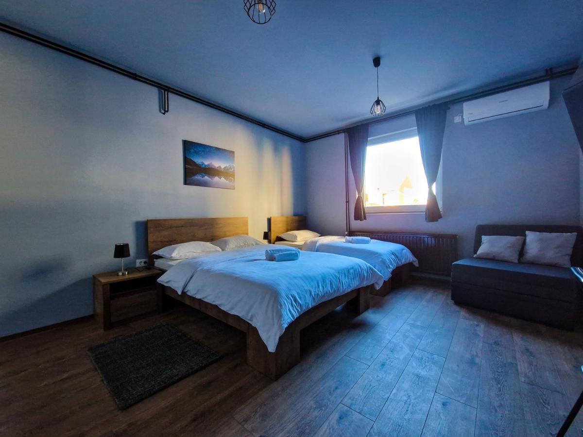 Xxl Rooms Osijek Exterior foto